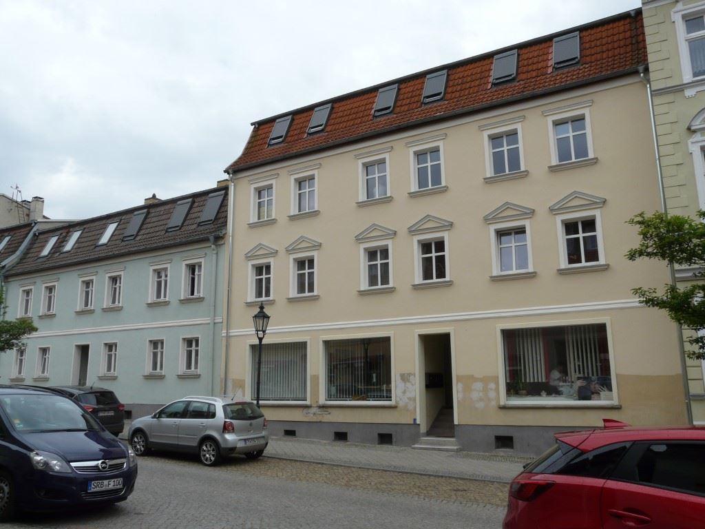 Abbildung in der Bauphase, Fassade ist noch nicht fertig gestellt
